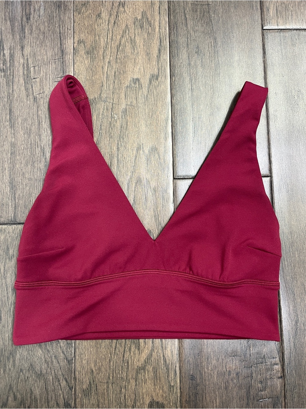 Lululemon Align V-Neck Bra C/D Cup Light Support Deep Luxe Size 6